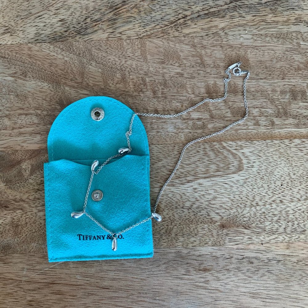 Tiffany & Co. 5 Teardrop Elsa Peretti Necklace